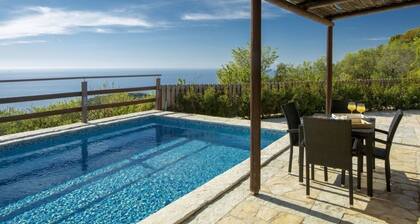 in Apollonii mit privatem Pool by Interhome