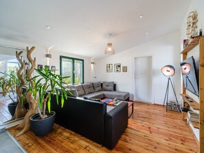 TV - Villa Tudor mit atemberaubender Aussicht by Interhome (Brač/Bobovišća na Moru)