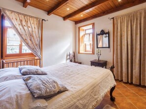 Internet - mit Garten, Grill und Terrasse by Interhome (Espinho)