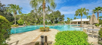 Florida Snowbird Haven w/ Pool! Easy I-75 Access