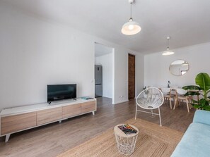 Living area - Wohnung am Meer und in der Stadt by Interhome (Gulpilhares)