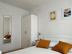 Internet - Wohnung "Ferienwohnungen Villa Vanja" by Interhome (Brač/Povlja)