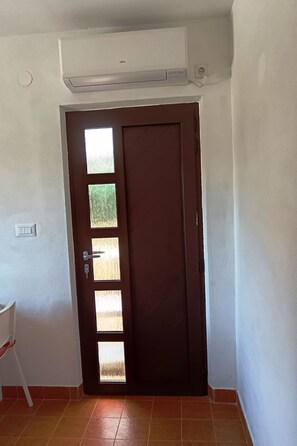 Interior - Wohnung "Ferienwohnungen Villa Vanja" by Interhome (Brač/Povlja)