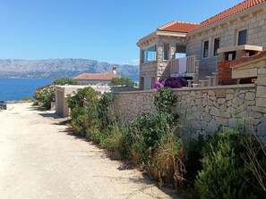 Property grounds - "Appartement "Ana"" by Interhome (Brač/Povlja)