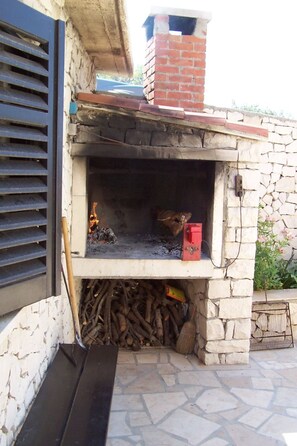 Property grounds - "Appartement "Ana"" by Interhome (Brač/Povlja)