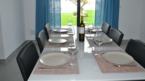 Dining - Neue moderne Villa mit privatem Pool by Interhome (Famalicão)