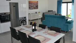 Interior - Neue moderne Villa mit privatem Pool by Interhome (Famalicão)