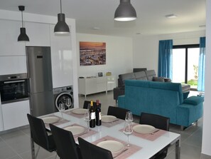 Interior - Neue moderne Villa mit privatem Pool by Interhome (Famalicão)
