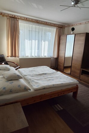 2 bedrooms, internet