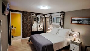 Unclassified image, 3 of 23, button - "kleines Loft im Erdgeschoss in der Nähe von Bénodet by Interhome (Clohars Fouesnant)