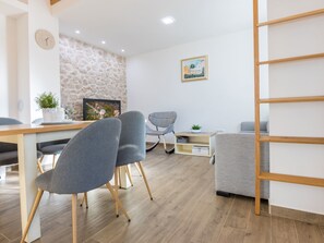 Interior - Stipanovi Dvori mit Bergblick by Interhome (Zupa)