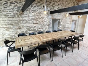 Dining - Haus mit großem Komfort, 20 Min. von den Stränden entfernt by Interhome (Kernevel)