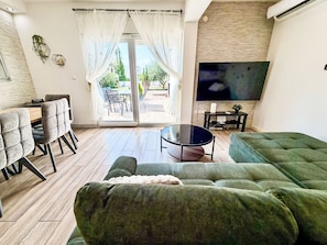 TV, DVD player - Fabo in Dalmatien by Interhome (Podstrana)