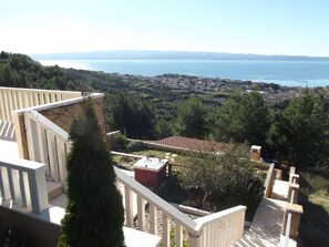Property grounds - "Villa Petar" mit Infinity Pool by Interhome (Podstrana)