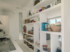 Kitchen / Dining Room - Elegante Villa am Strand, Jacuzzi und Garten by Interhome (Senigallia)