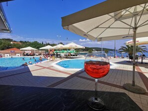 Pool - Apartment Bella mit Balkon und Terrasse in Necujam by Interhome (Donje Selo)
