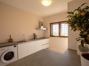 Bathroom / Wellness - Neue Wohnung mit 2 Zimmern, Veranda und Pool by Interhome (Belvedere Ostrense)
