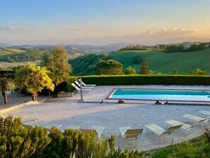 Pool - Villa mit Pool für 29 Personen ca. 800 m2 by Interhome (Montelparo)