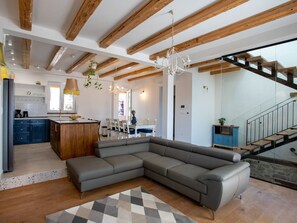 Fireplace - für 12 Personen ca. 180 m² in Jesenice, Dalmatien (Gespanschaft Split-Dalm by Interhome (Omiš)