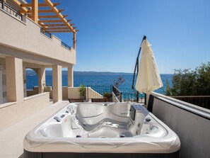 Terrace/patio - für 12 Personen ca. 180 m² in Jesenice, Dalmatien (Gespanschaft Split-Dalm by Interhome (Omiš)