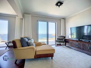 Living area - PEARLS BEACH VILLA by Interhome (Madeira/Santa - Porto Moniz)