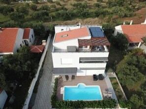 Exterior - Wohnung 2 mit Schwimmbad und Garten by Interhome (Donje Rastane)