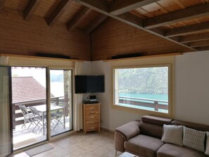 TV, fireplace - Seppi - Seen und Berge by Interhome (Seelisberg)