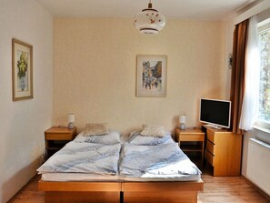Internet - Daniela by Interhome (Carlsbad)
