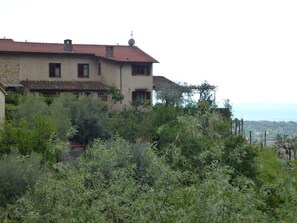 Exterior - mit Blick auf das Wasser by Interhome (Capriglia)