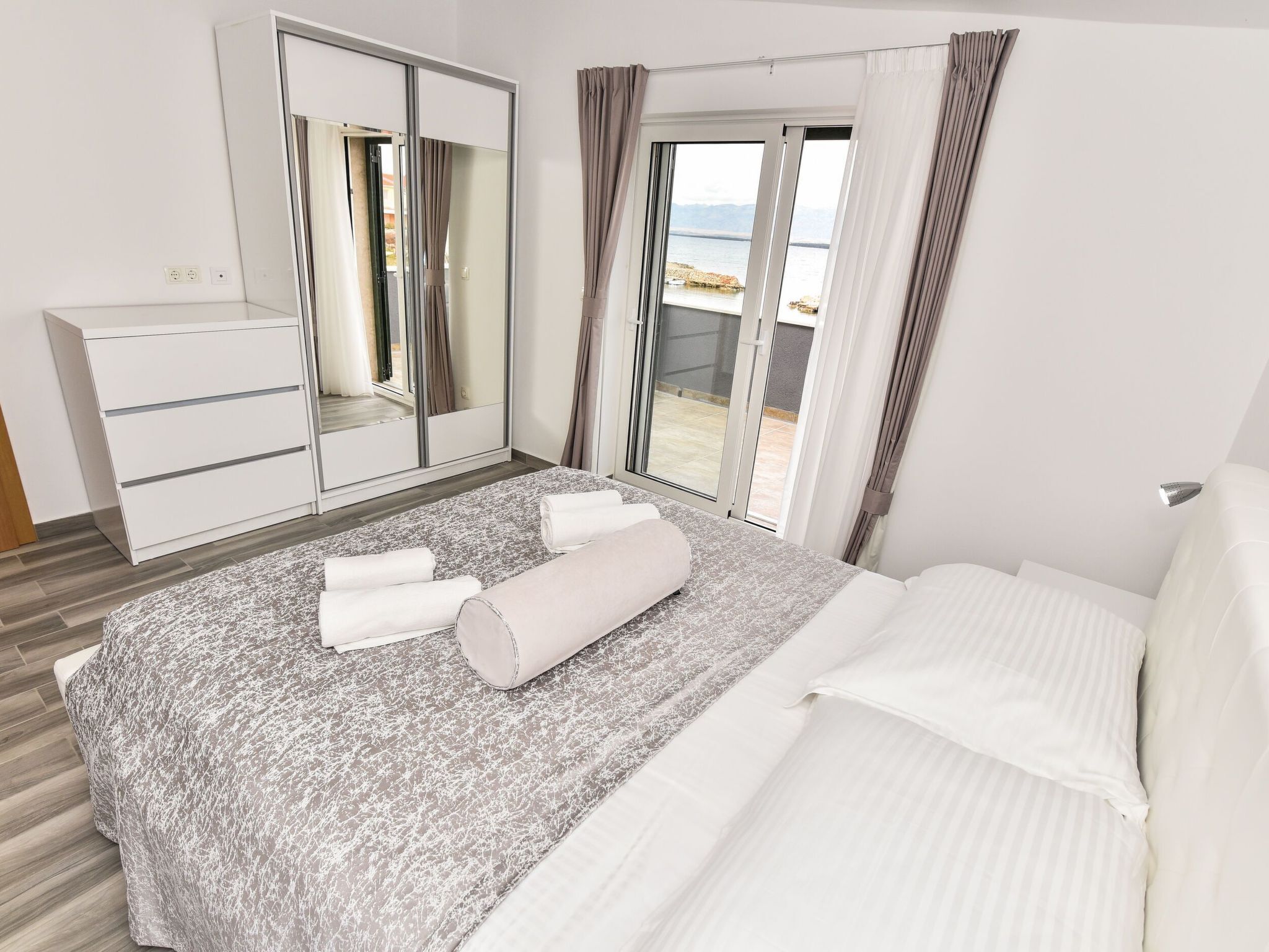 5 Schlafzimmer, Internetzugang