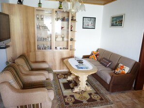 TV, fireplace - Gemütliches Ferienhaus Casa Paul by Interhome (Vir)
