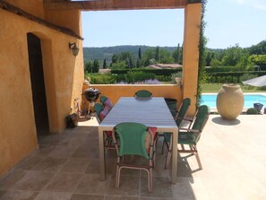 Outdoor dining - Das Kloster by Interhome (Sillans-la-Cascade)