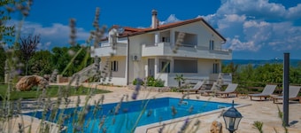 Freistehende Villa Iva Grubine mit Privatpool by Interhome