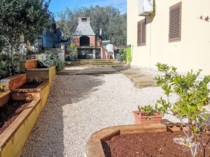 Property grounds - mit Terrasse am Meer by Interhome (Ugljan/Kali)