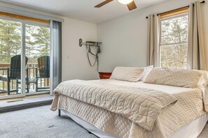 4 bedrooms, travel crib, internet, bed sheets
