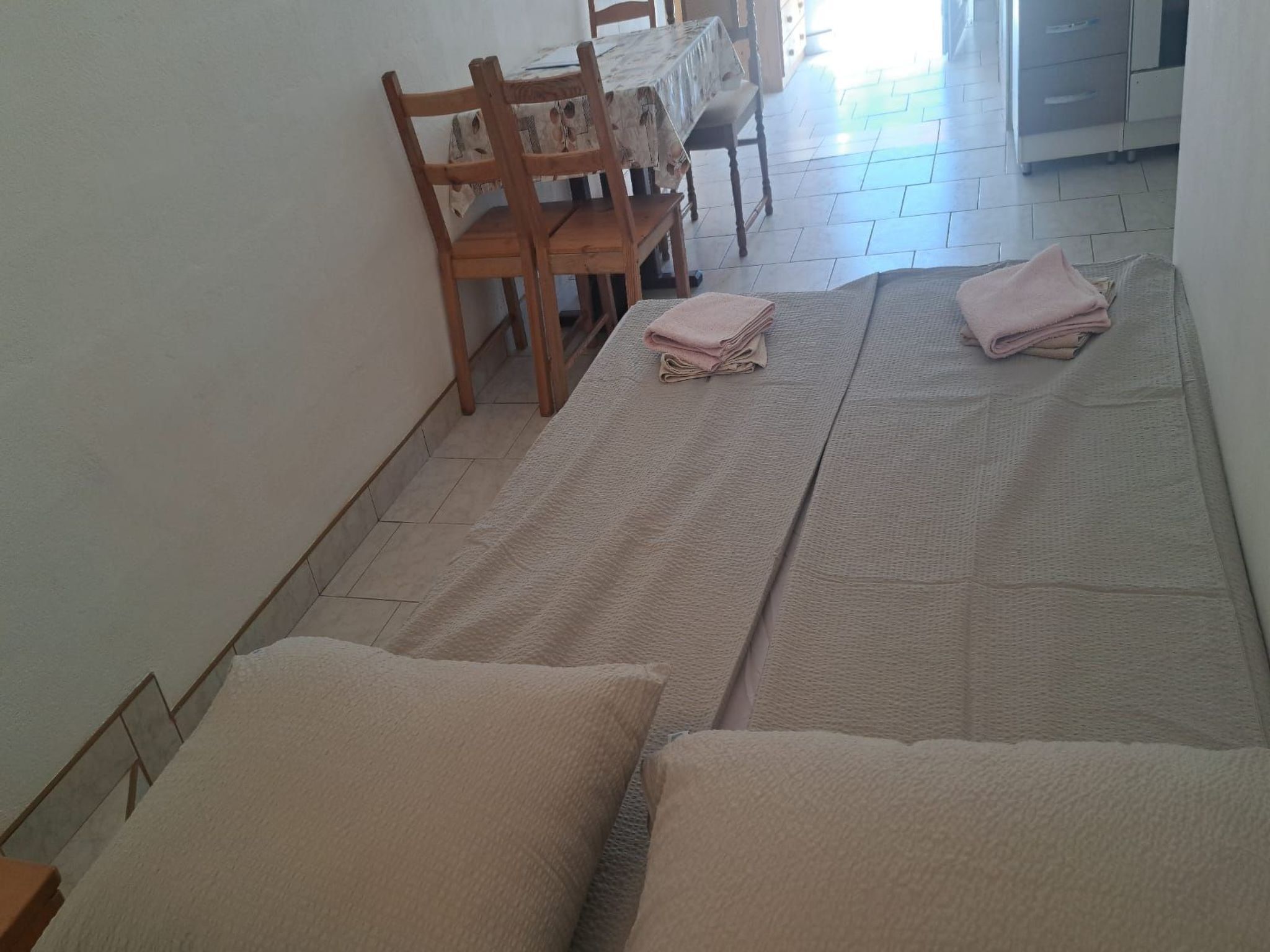 1 quarto, acesso à internet