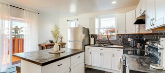 12 Mi to Center City: Family-Friendly Philly Stay