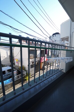 Property grounds - 2mins from Asagaya Station, Direct access 8mins to Shinjuku, 15mins to Shibuya (Asagayaminami, Suginami)