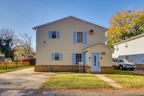 Exterior - Explore & Relax! Norfolk Duplex < 1 Mi to Beach (Norfolk)