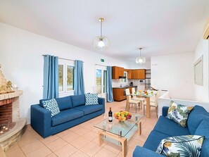 Living area - Du Lac Alpha Villa Privater Pool by Interhome (Georgioupoli)