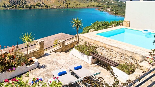 Terrace/patio - Du Lac Alpha Villa Privater Pool by Interhome (Georgioupoli)