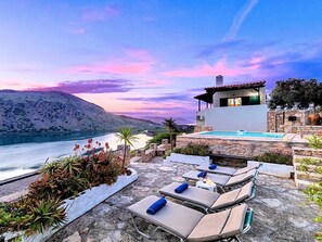 Terrace/patio - Du Lac Alpha Villa Privater Pool by Interhome (Georgioupoli)