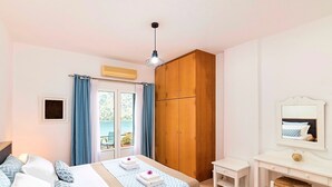 Room - Du Lac Alpha Villa Privater Pool by Interhome (Georgioupoli)