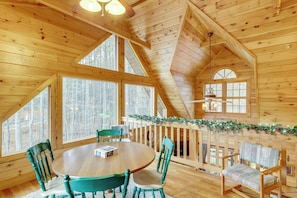 Dining - Great for Groups! Quiet Nebo Cabin w/ Lake Access (Nebo)