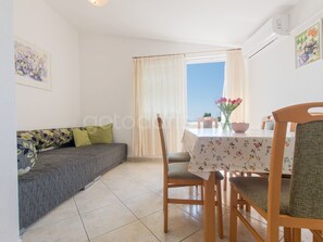 Dining - Apartment Ruzze II by Interhome (Brela)