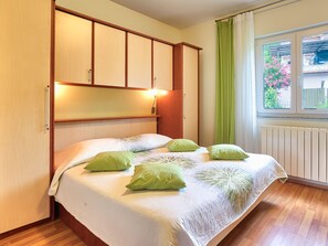 Internet - "Ines" mit Whirlpool by Interhome (Drenje)