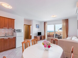 Interior - Strandnahe Ferienwohnung mit großem Garten by Interhome (Buzinija)
