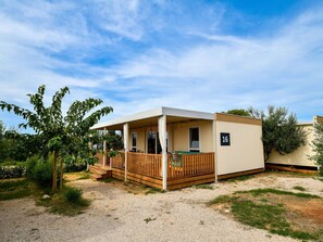 Exterior - Mobilheim direkt am Strand by Interhome (Ugljan/Ugljan)
