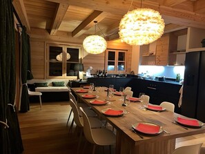 Dining - Chalet von 170m2 in Villard reculas, auf dem Gebiet von Alpe d'Huez by Interhome (Villard Reculas)