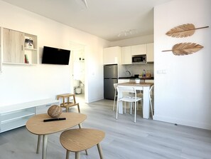 Fridge, microwave, coffee/tea maker, toaster - El Rincón de Sara by Best Holidays Fuerteventura (Corralejo)